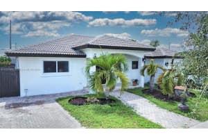 490 W 39th Pl, Hialeah, FL 33012, Sold 11/01/24