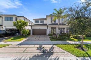 15463 NW 88th Ave, Miami Lakes, FL 33018, Sold 05/19/25