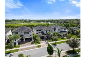 15463 NW 88th Ave, Miami Lakes, FL 33018, Sold 05/19/25