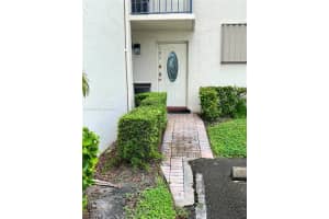 9720 S Hollybrook Lake Dr APT 101, Pembroke Pines, FL 33025, - MLS#A11671040