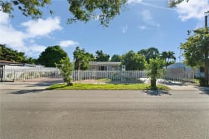 18935 NW 44th Ct, Miami Gardens, FL 33055, Sold 01/22/25