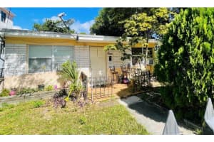 241 Nw 32nd St Miami, FL 33127 - MLS#A11671219