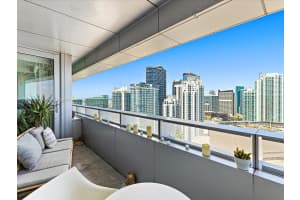 Espírito Santo Plaza, 1395 Brickell Ave, Miami, FL 33131, Sold 06/02/25