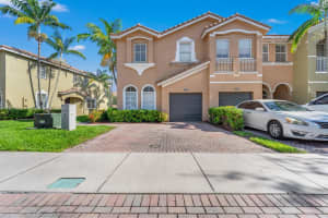 2498 SE 13th Ct, Homestead, FL 33035, Sold 12/19/24