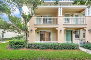 4328 Cascada Cir #4328, Hollywood, FL 33024, Sold 12/20/24