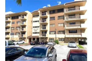 5249 NW 7th St APT 117, Miami, FL 33126, Sold 02/07/25