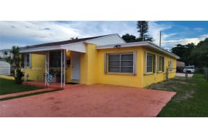 1070 Ne 143rd St North Miami, FL 33161 - MLS#A11671423