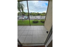 7100 NW 17th St APT 216, Plantation, FL 33313, Sold 01/31/25