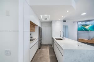 808 Brickell Key Dr APT 1903, Miami, FL 33131, Sold 05/12/25