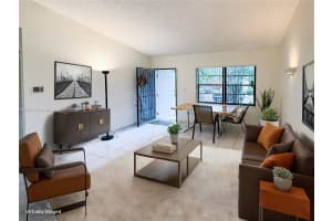 15424 SW 71st Ln, Miami, FL 33193, Sold 11/08/24