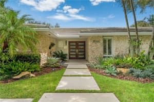 10955 SW 69th Ct, Pinecrest, FL 33156, Sold 03/27/25