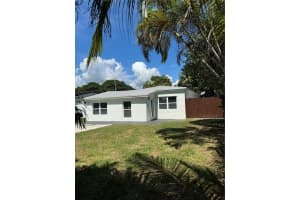 1829 Ne 176th St, North Miami Beach