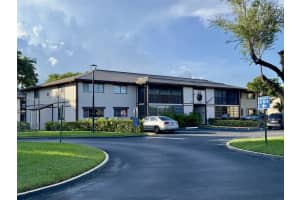 9889 N Belfort Cir 211, Tamarac
