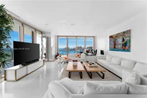 800 S Pointe Dr 901, Miami Beach