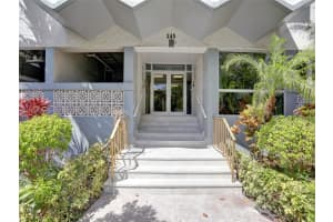 245 18th St, Miami Beach, FL 33139, Sold 10/25/24