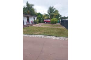 3324 NW 181st St, Miami Gardens, FL 33056, Sold 02/03/25