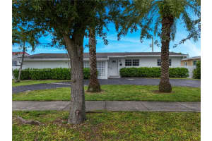 715 W 53rd St, Hialeah, FL 33012, Sold 11/12/24
