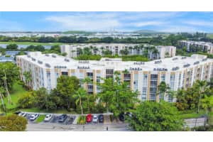 9805 NW 52nd St APT 211, Doral, FL 33178, Sold 08/22/25