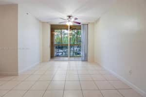 9805 NW 52nd St APT 211, Doral, FL 33178, Sold 08/22/25