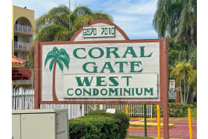 6980 NW 186th St Apt 3-126, Hialeah, FL 33015, Sold 11/26/24