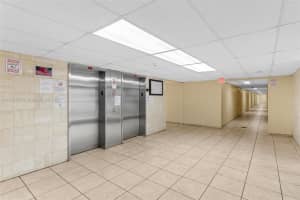 6980 NW 186th St Apt 3-126, Hialeah, FL 33015, Sold 11/26/24