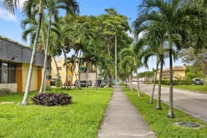 606 W 81st St APT 107, Hialeah, FL 33014, Sold 12/03/24