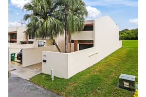 7771 SW 103rd Pl, Miami, FL 33173, Sold 12/02/24