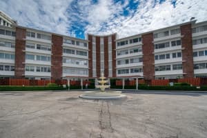 1700 NE 105th St APT 213, Miami Shores, FL 33138, Sold 01/30/25