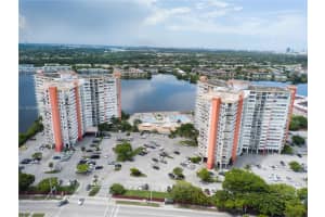 1301 Ne Miami Gardens Dr 1225w, Miami