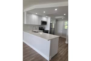 1680 NE 191st St Apt 410-2, Miami, FL 33179, Sold 11/14/24