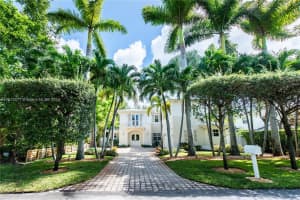 7637 SW 59th Ct, South Miami, FL 33143, Sold 01/21/25