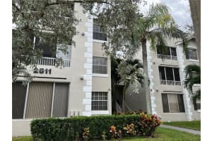 2811 N Oakland Forest Dr 309, Oakland Park