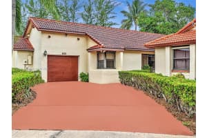 820 SW 113th Terrace, Pembroke Pines, FL 33025, Sold 01/23/25