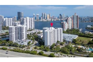 3300 Ne 192nd St 1108, Aventura