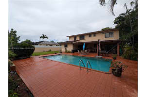 10300 NW 130th St, Hialeah Gardens, FL 33018, Sold 12/12/24