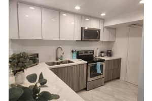 4330 Hillcrest Dr 414 Hollywood, FL 33021 - MLS#A11673116