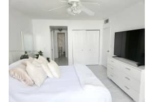 4330 Hillcrest Dr 414 Hollywood, FL 33021 - MLS#A11673116