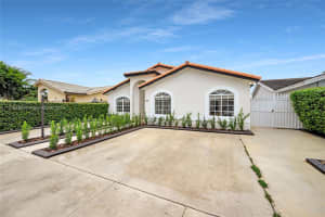 970 SW 143rd Pl, Miami, FL 33184, Sold 05/30/25