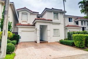 10922 NW 70th St, Doral, FL 33178, Sold 02/06/25