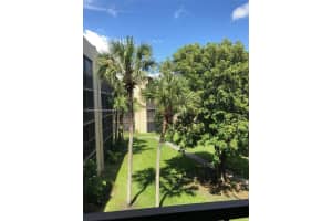 8625 NW 8th St APT 316, Miami, FL 33126, Sold 12/13/24