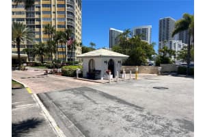 100 Golden Isles Dr APT 605, Hallandale Beach, FL 33009, - MLS#A11673307