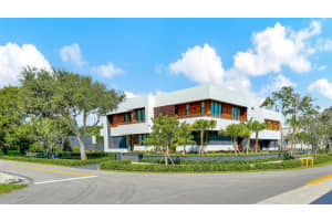 9860 Ne 5th Avenue Rd, Miami Shores
