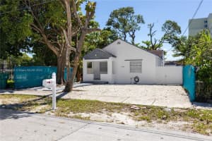 2320 NW 55th St, Miami, FL 33142, - MLS#A11673633