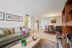 200 SE 15th Rd APT 5K, Miami, FL 33129, Sold 12/16/24