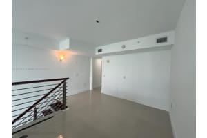 41 SE 5th St APT 703, Miami, FL 33131, Sold 05/06/25