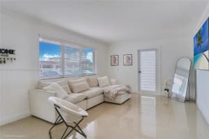 1175 W 33rd St, Hialeah, FL 33012, Sold 03/17/25
