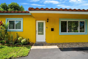 4400 NW 30th Ct, Lauderdale Lakes, FL 33313, Sold 11/07/24