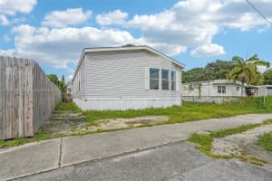 13321 SW 8th St, Davie, FL 33325, Sold 11/27/24