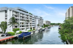 1650 NE 115th St APT 309, Miami, FL 33181, Sold 12/20/24