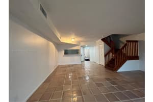 3243 NW 44th St APT 3, Oakland Park, FL 33309, Sold 04/02/25